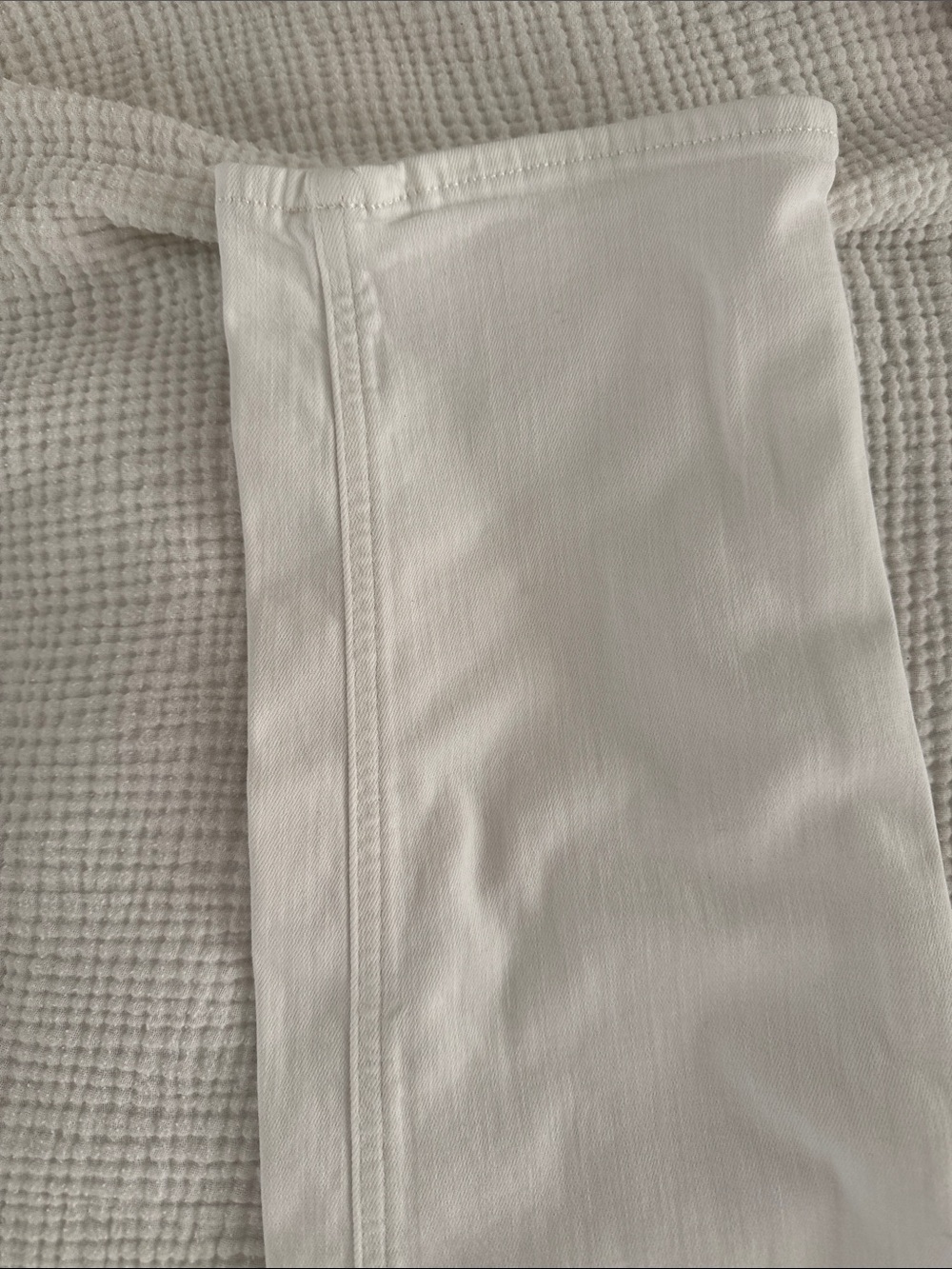 Banana Republic White Slim Waist Men’s Pants - Picture 6 of 8